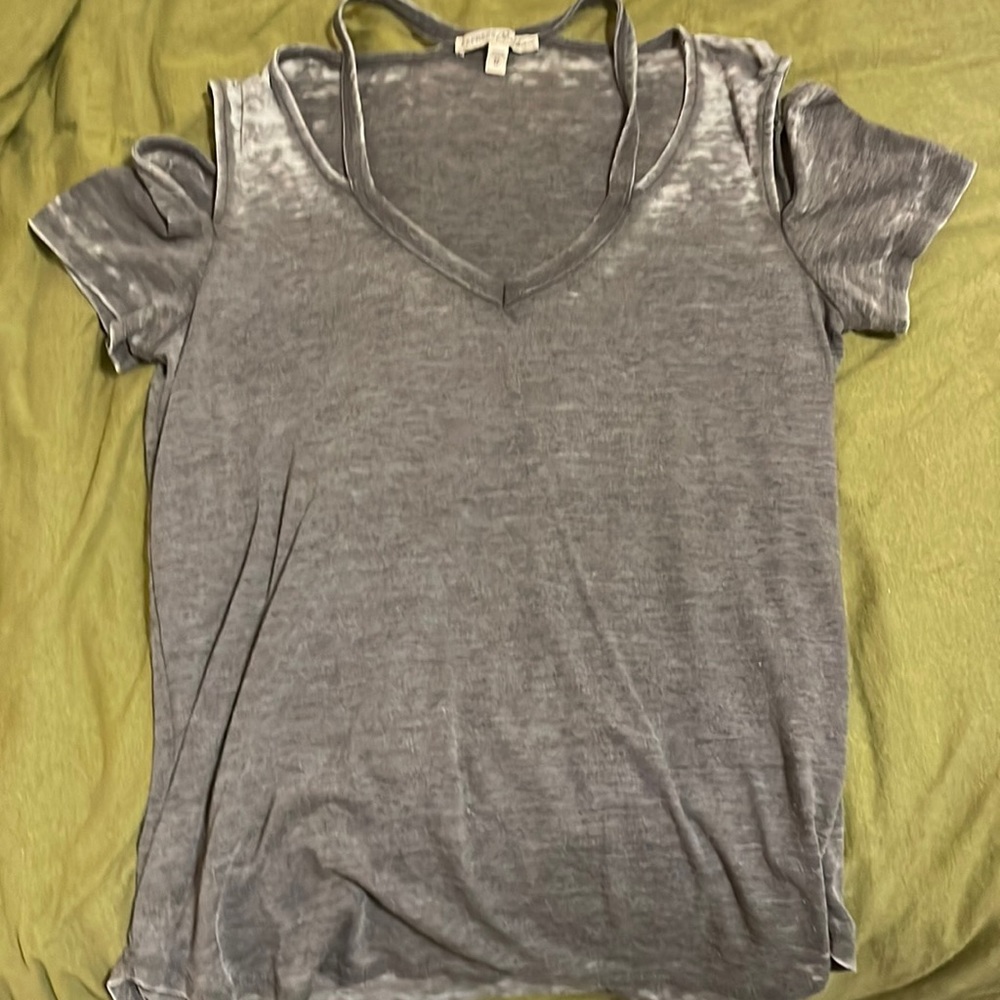 Wash grey cut out tshirt